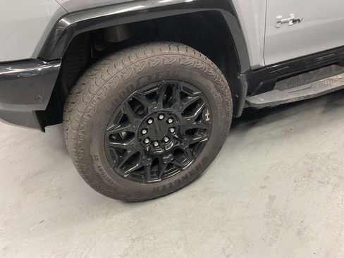Used 2024 GMC Hummer EV 2X AWD/4WD image 4