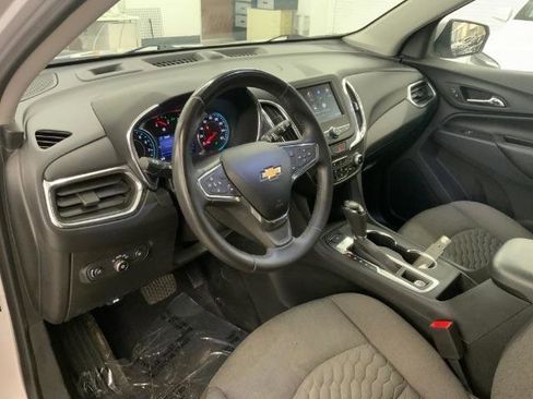 Used 2021 Chevrolet Equinox LT w/ Driver Convenience Package AWD/4WD image 10