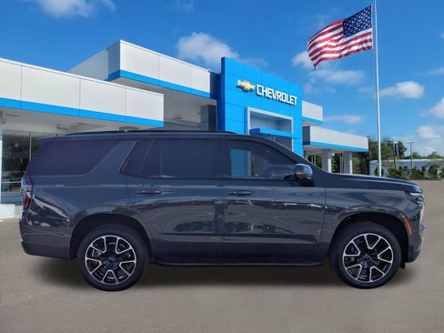 Used 2025 Chevrolet Tahoe RST w/ Comfort Package image 3