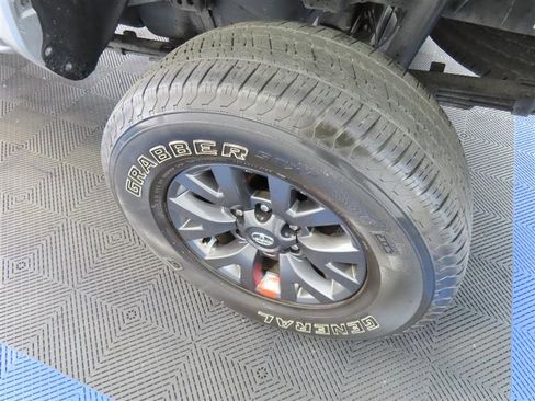 Used 2023 Toyota Tacoma SR5 image 7