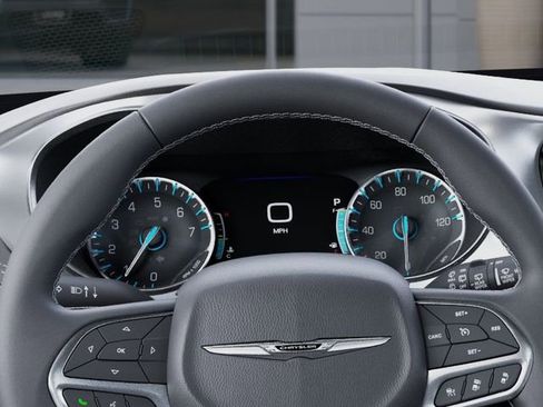 New 2026 Chrysler Pacifica Select AWD/4WD image 17