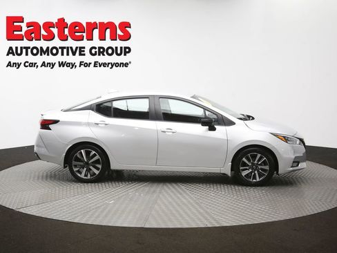 Used 2020 Nissan Versa SR w/ Convenience Package image 44