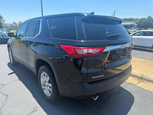 Used 2019 Chevrolet Traverse LS FWD image 5