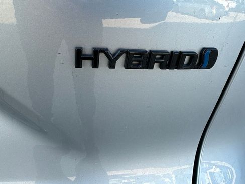 Used 2023 Toyota Corolla Cross AWD Hybrid image 4