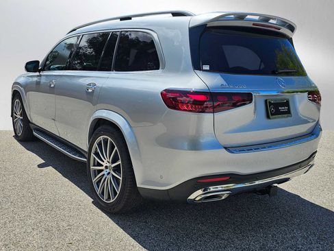 New 2026 Mercedes-Benz GLS 580 4MATIC image 5