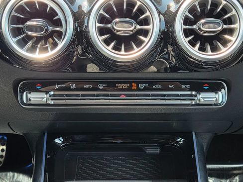 Used 2024 Mercedes-Benz GLA 35 AMG 4MATIC image 13