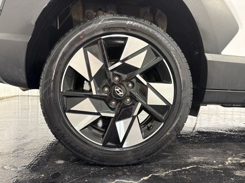 Used 2025 Hyundai Kona SEL AWD/4WD image 10