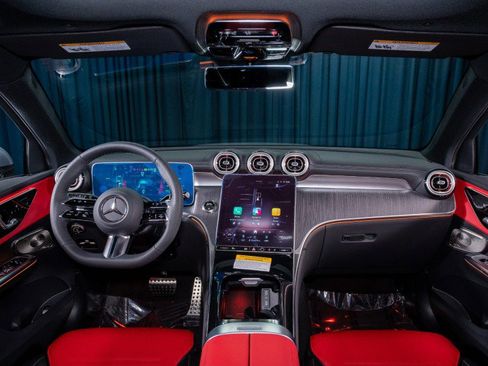 Certified 2026 Mercedes-Benz GLC 300 image 27