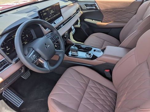 New 2025 Mitsubishi Outlander SEL image 10
