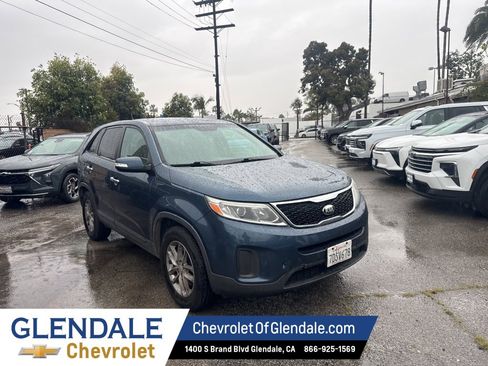 Used 2014 Kia Sorento LX image 10
