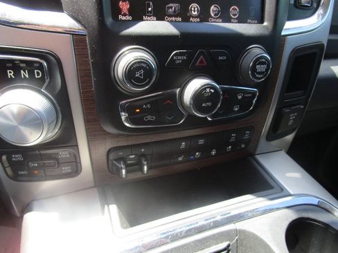 Used 2017 RAM 1500 Laramie AWD/4WD image 13