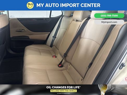 Used 2019 Lexus ES 350 w/ Accessory Package 2 FWD image 27