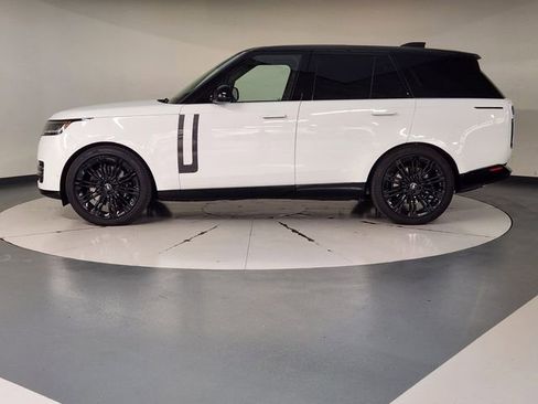 Used 2025 Land Rover Range Rover Autobiography AWD/4WD image 5