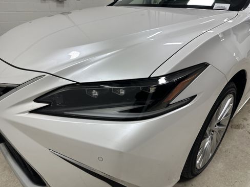 Used 2023 Lexus ES 350 Ultra Luxury w/ Accessory Package (Z1) FWD image 6
