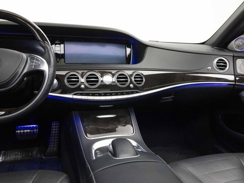 Used 2014 Mercedes-Benz S 550 Sedan image 16