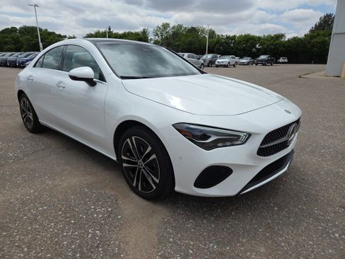 Used 2025 Mercedes-Benz CLA 250 4MATIC image 6
