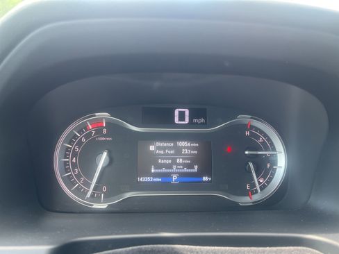 Used 2017 Honda Pilot EX-L image 11