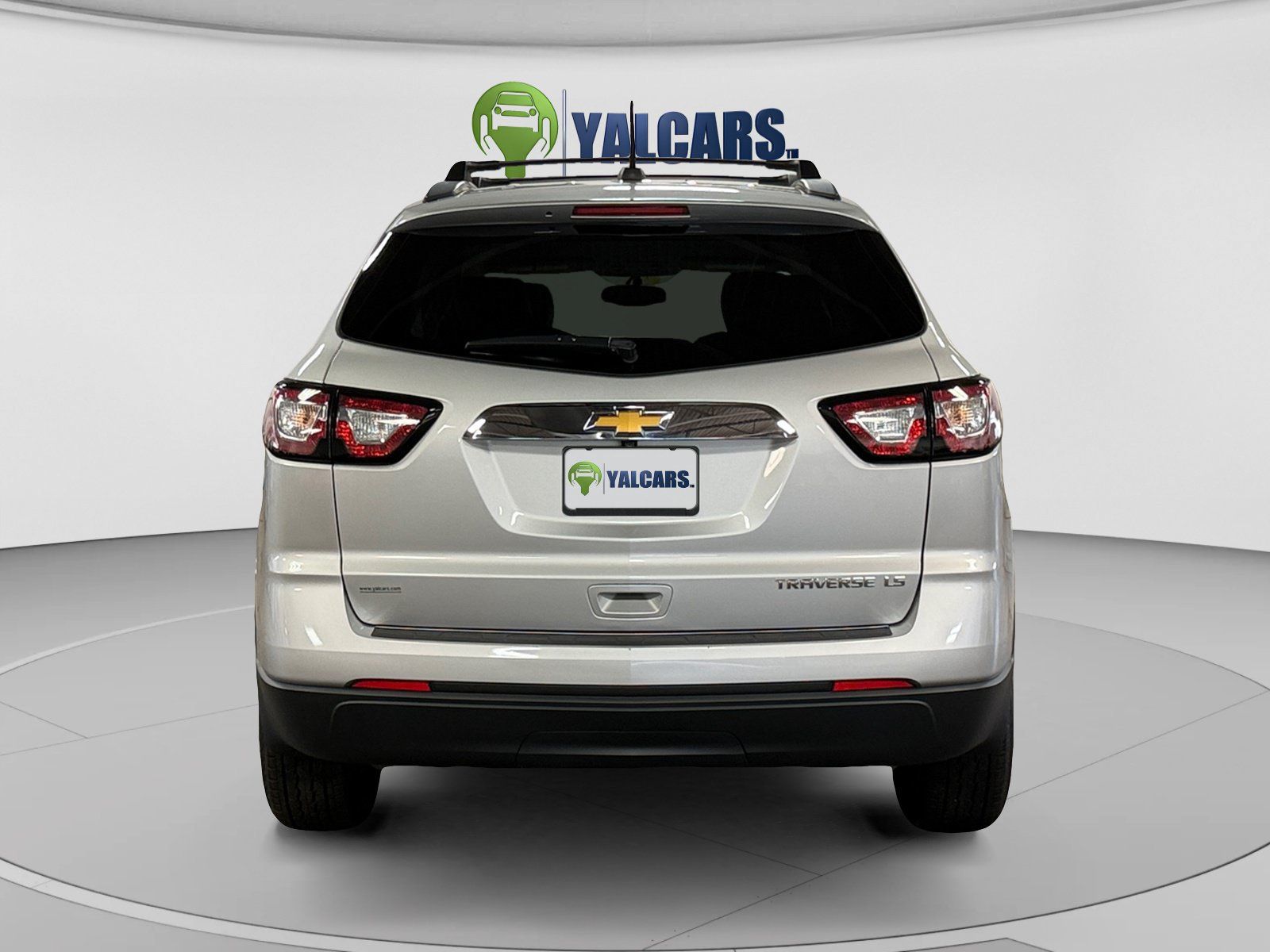 Used 2016 Chevrolet Traverse LS w/ LPO, 'HIT The Road' Package FWD image 4