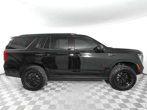 Used 2026 GMC Yukon AT4 w/ AT4 Premium Plus Package AWD/4WD image 3