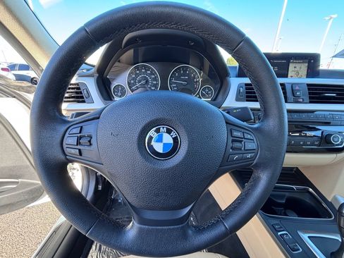 Used 2018 BMW 320i xDrive Sedan AWD/4WD image 23