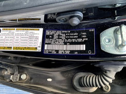 Used 2021 Toyota 4Runner Limited AWD/4WD image 19