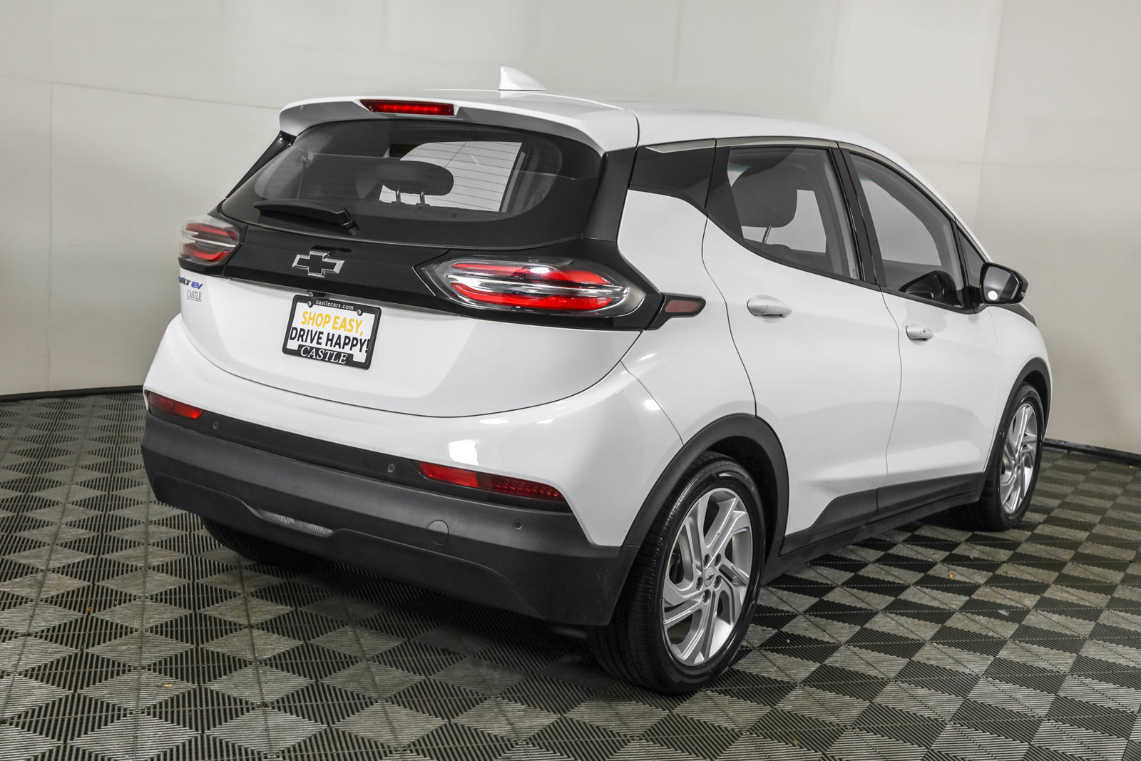 Used 2023 Chevrolet Bolt LT w/ Driver Confidence Package FWD image 14