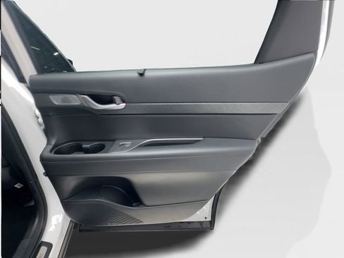 Used 2024 Hyundai Palisade Limited FWD image 31