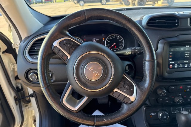 Used 2021 Jeep Renegade Latitude w/ Convenience Group AWD/4WD image 16