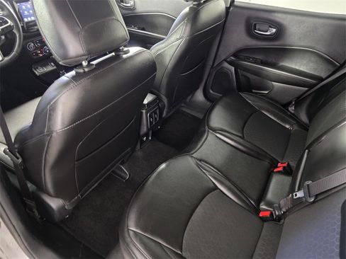 Used 2020 Jeep Compass Latitude image 15