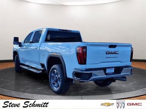 New 2026 GMC Sierra 2500 SLT image 3