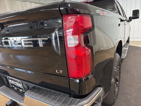 Used 2020 Chevrolet Silverado 1500 LT w/ All-Star Edition image 16