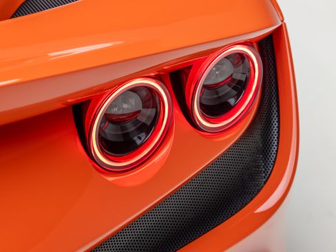 Certified 2022 Ferrari F8 Tributo image 29