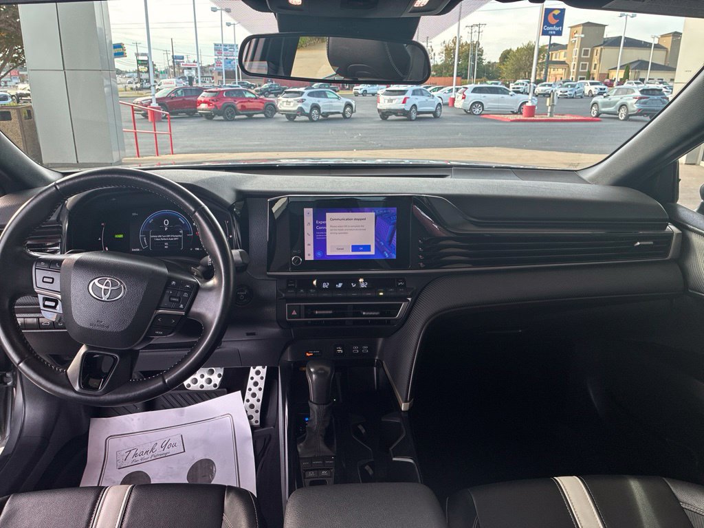 Used 2025 Toyota Camry SE FWD image 32