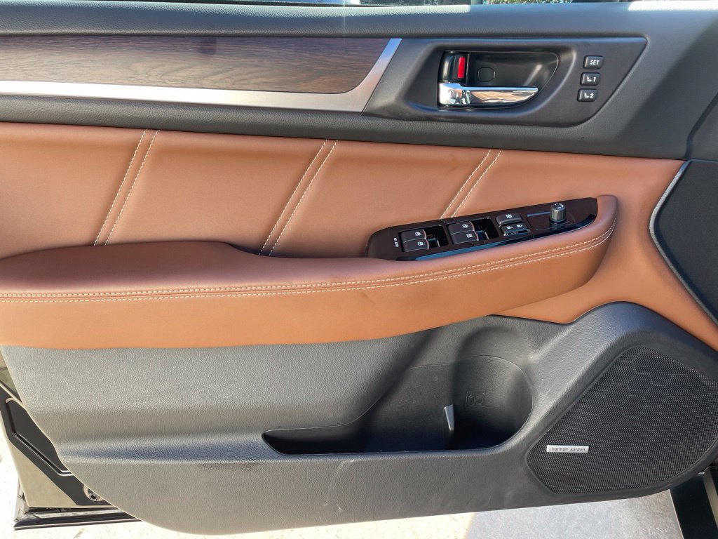 Used 2019 Subaru Outback 3.6R Touring w/ Popular Package #3A AWD/4WD image 18