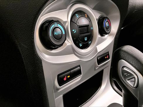 Used 2019 Ford Fiesta SE w/ Cold Weather Package image 34