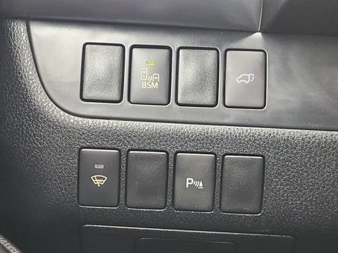 Used 2015 Toyota Highlander Limited FWD image 20