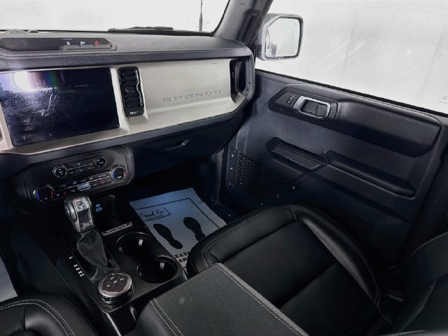 Used 2025 Ford Bronco Outer Banks w/ Black Appearance Package AWD/4WD image 23