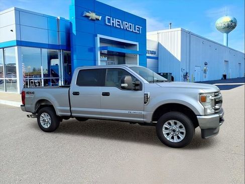 Used 2022 Ford F350 XLT image 1