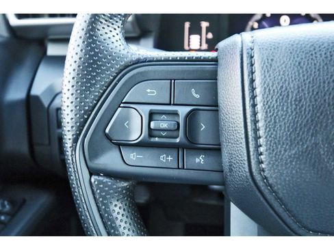 Used 2024 Toyota Tacoma SR image 15