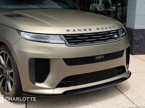 Used 2024 Land Rover Range Rover Sport SV Edition One Carbon Bronze image 2