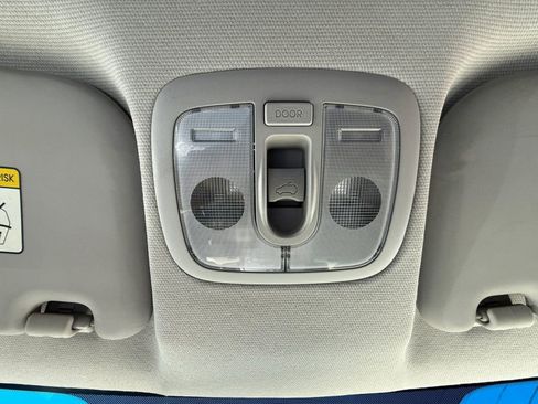 Used 2011 Kia Soul ! FWD image 34