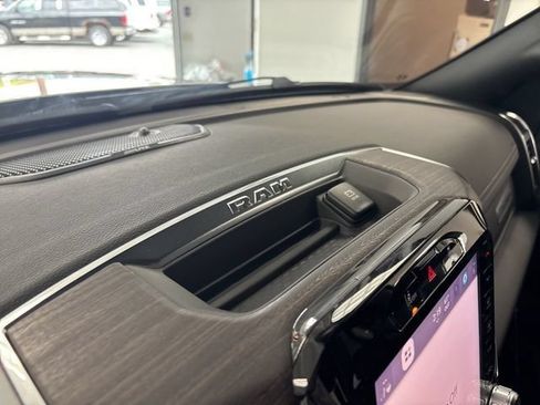 New 2026 RAM 3500 Laramie AWD/4WD image 46