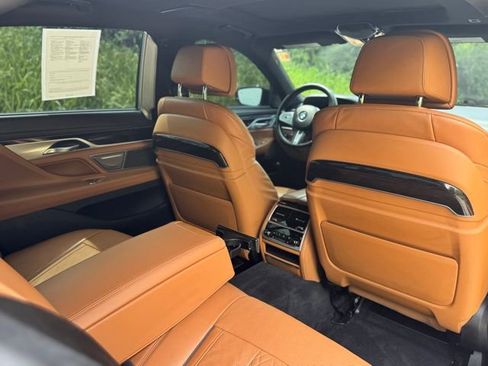 Used 2020 BMW 740i xDrive w/ M Sport Package AWD/4WD image 16