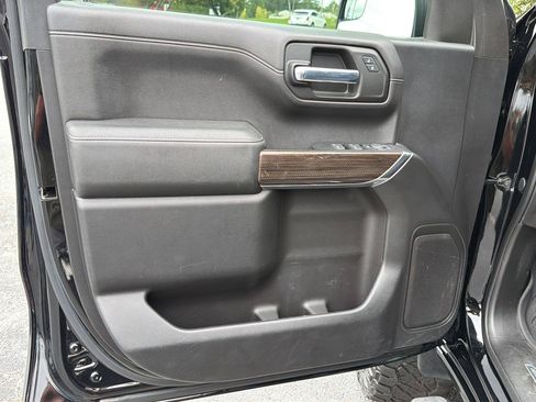 Used 2019 Chevrolet Silverado 1500 LT w/ All-Star Edition AWD/4WD image 16