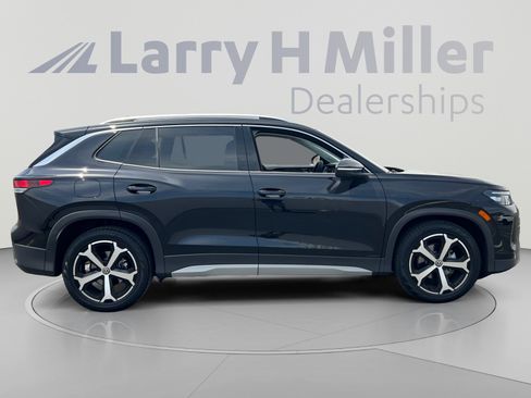 Used 2026 Volkswagen Tiguan SE FWD image 6