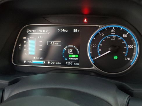 Certified 2024 Nissan Leaf SV Plus image 23