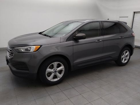 Used 2021 Ford Edge SE FWD image 2