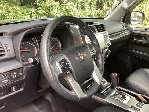 Used 2021 Toyota 4Runner Limited image 13