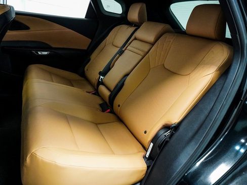 Used 2023 Lexus RX 350 Premium image 9