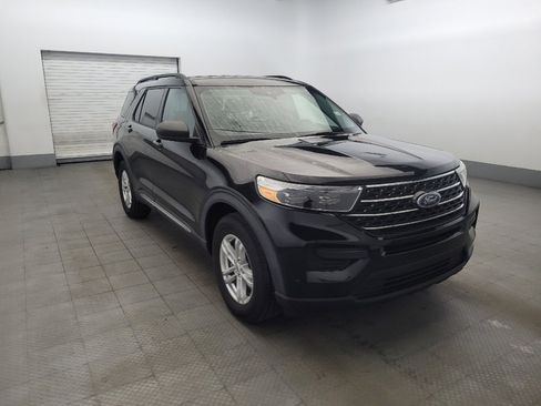 Used 2020 Ford Explorer XLT w/ Comfort Package image 13